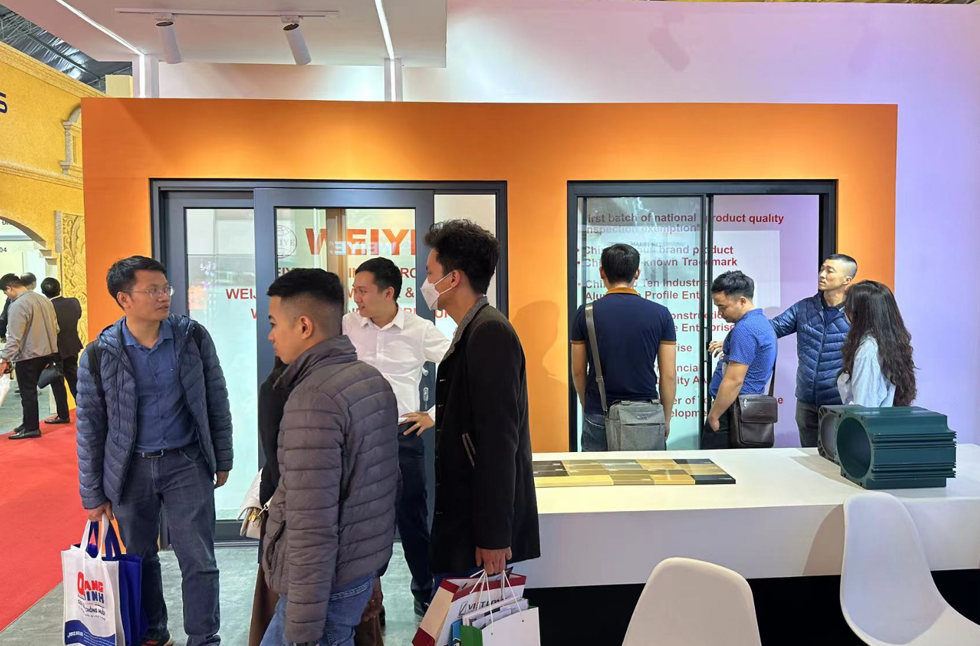 东南亚双展“狂飙”，，，，，一定发铝材亮相越南、菲律宾建材展